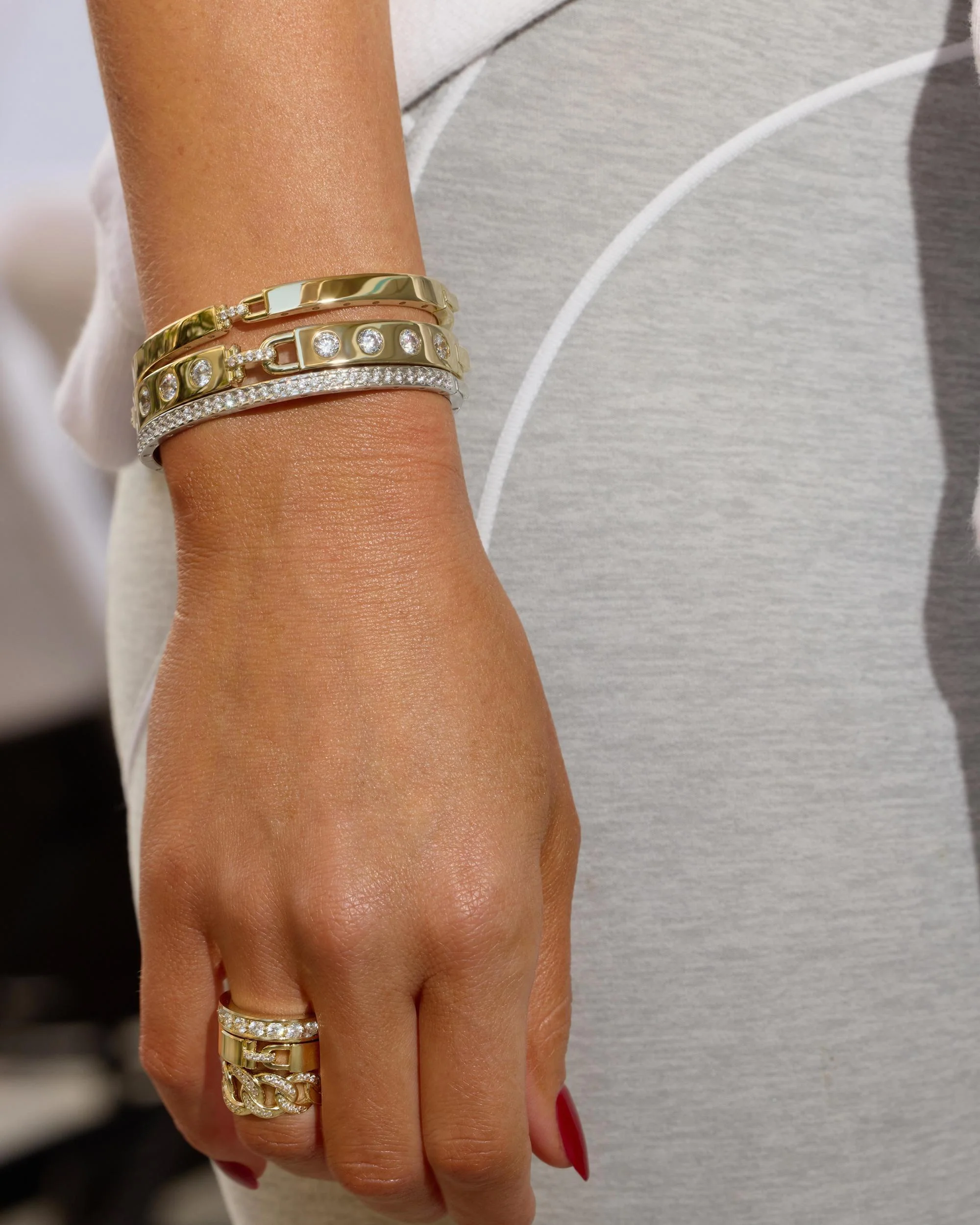 Ashley Pavé Cuff 4mm - Gold|White Diamondettes - Image 8